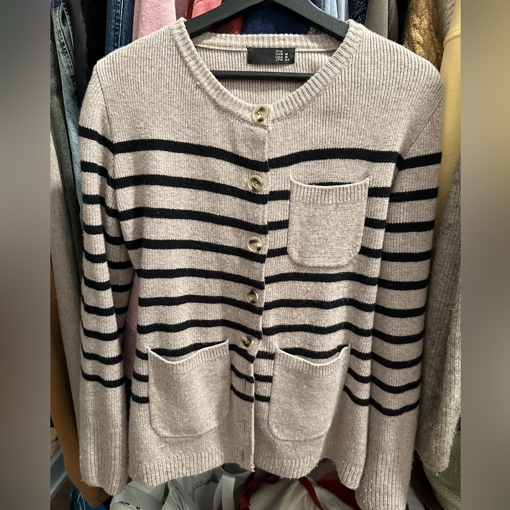 khiate style sweater
